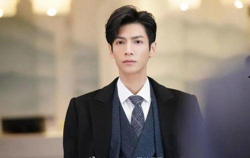 吃瓜娱乐圈八卦罗云熙,娱乐圈的瓜田,他的瓜香四溢